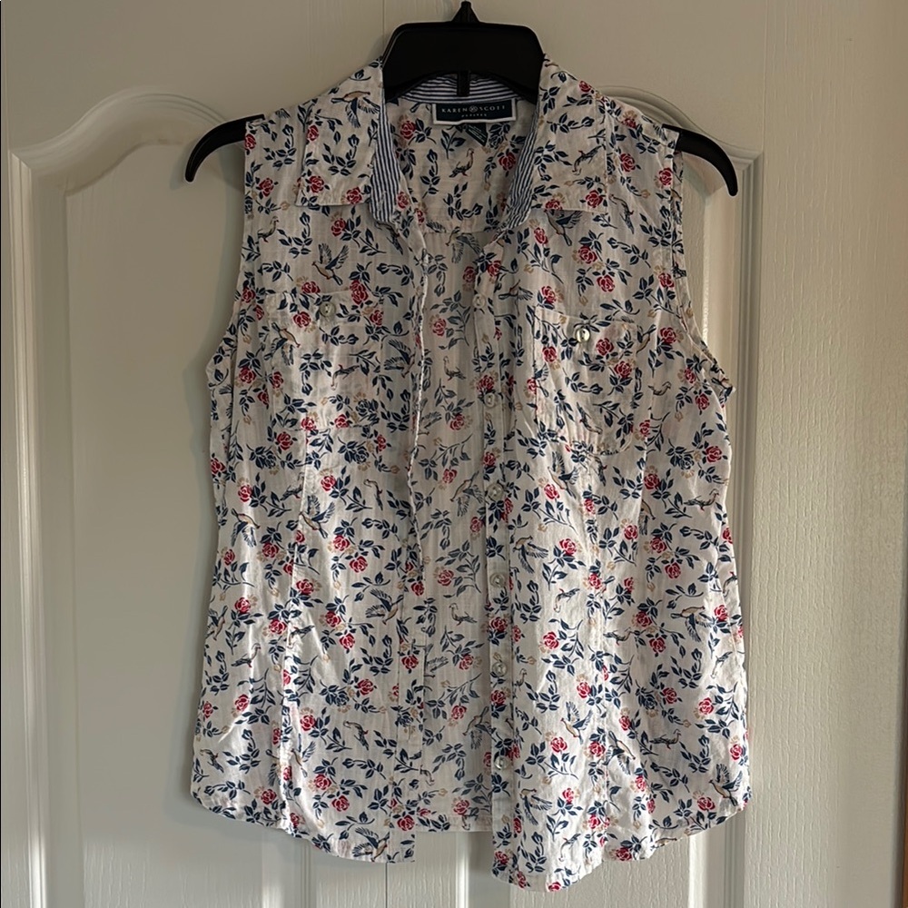 Karen Scott Cream Sleeveless Blouse with Dress Shirt Collar